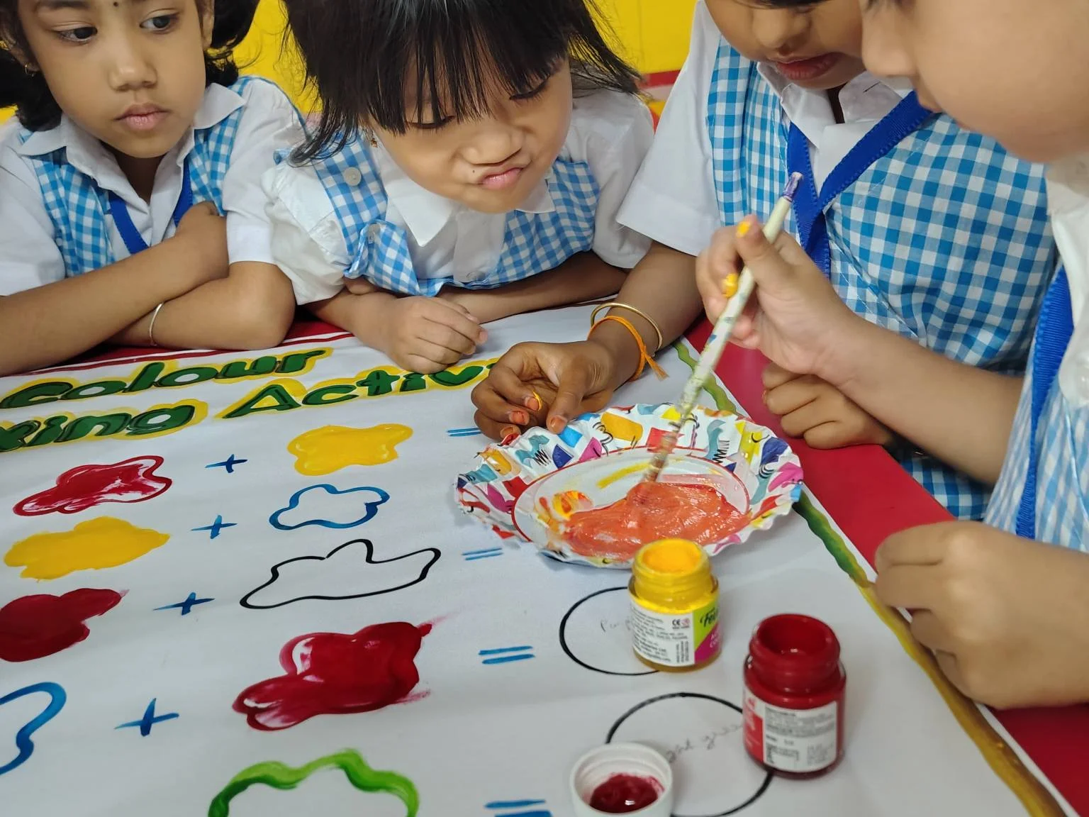 Color making activity — kindergarten students at Axel